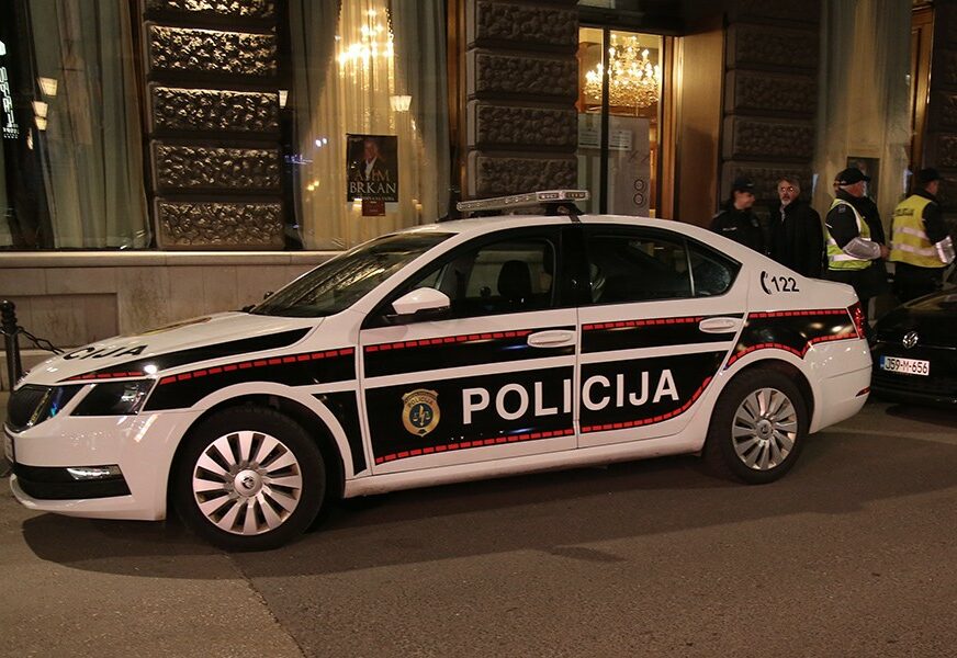 Ispalio više hitaca iz automatske puške, pa pobjegao: Određen pritvor muškarcu zbog pucnjave u Velikoj Kladuši